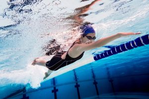 Bơi lội mang lại nhiều lợi ích đối với sức khỏe