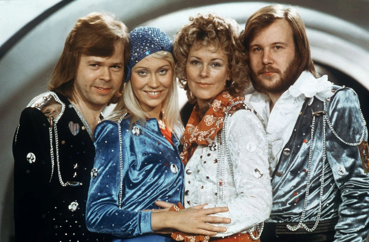 ABBA là một trong những nhóm nhạc thành công nhất lịch sử thế giới với hàng trăm triệu album được bán ra từ năm 1972